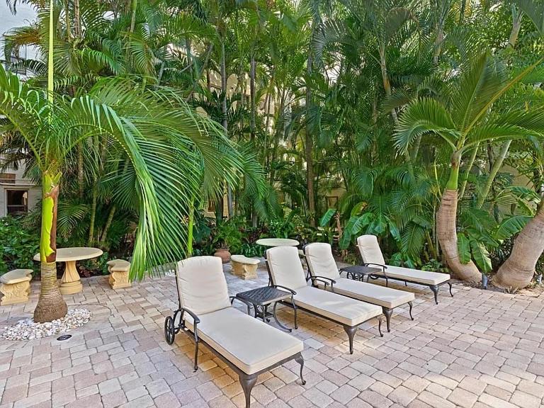 King Bed Mermaid Suite - Heart Of Palm Beach, Free Parking Included Exterior photo